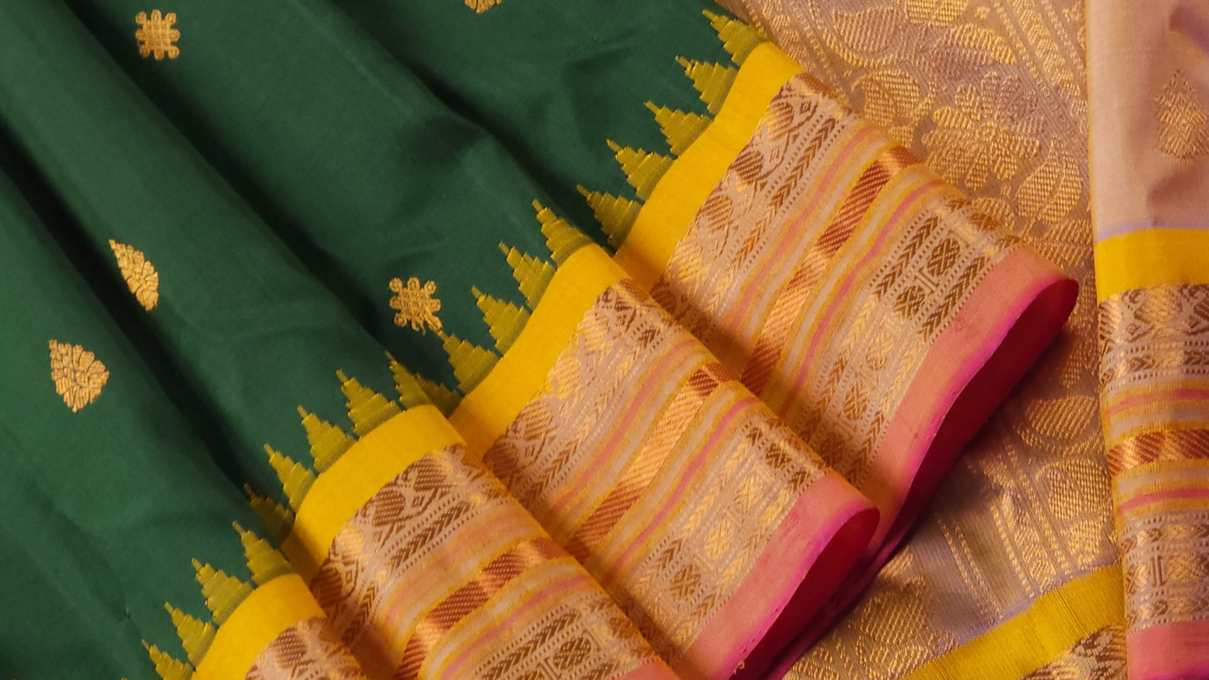 Gadwal silk sarees