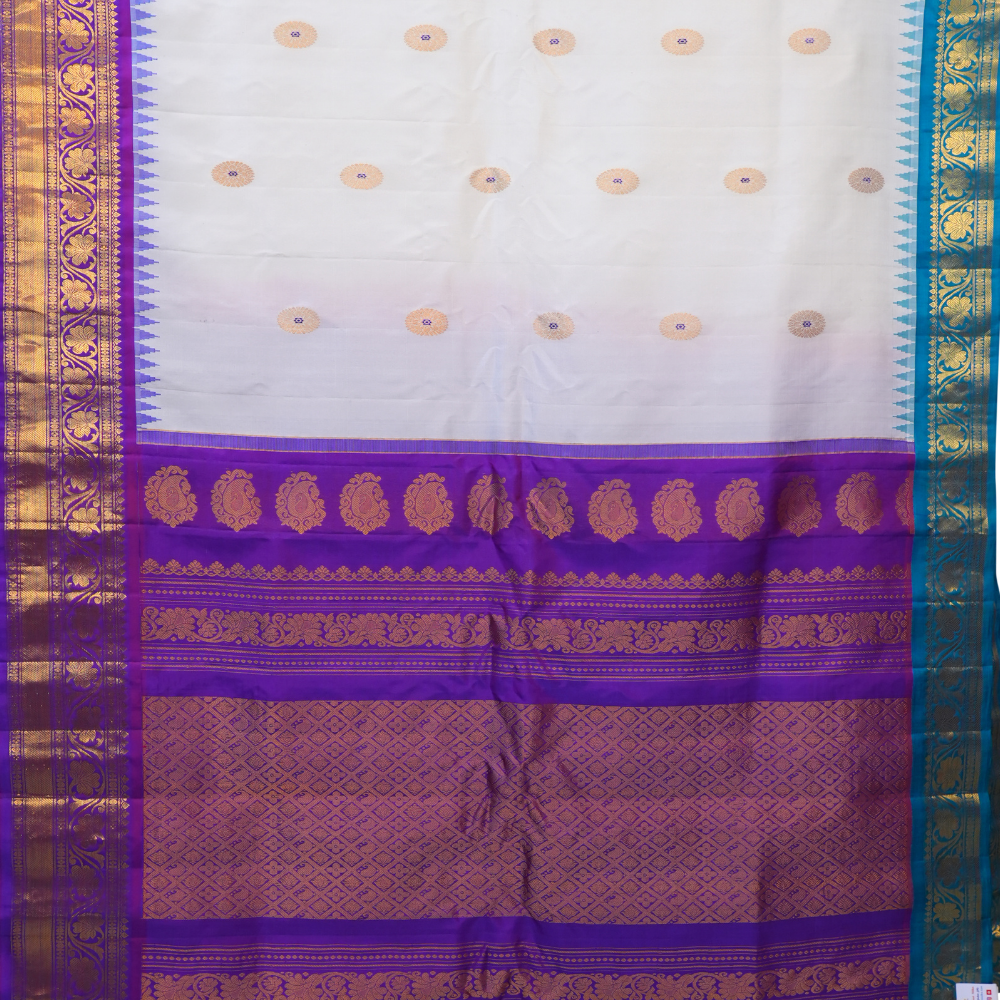 Silk Mark certified red Gadwal silk saree with  zari woven border, perfect for weddings and festive occasions