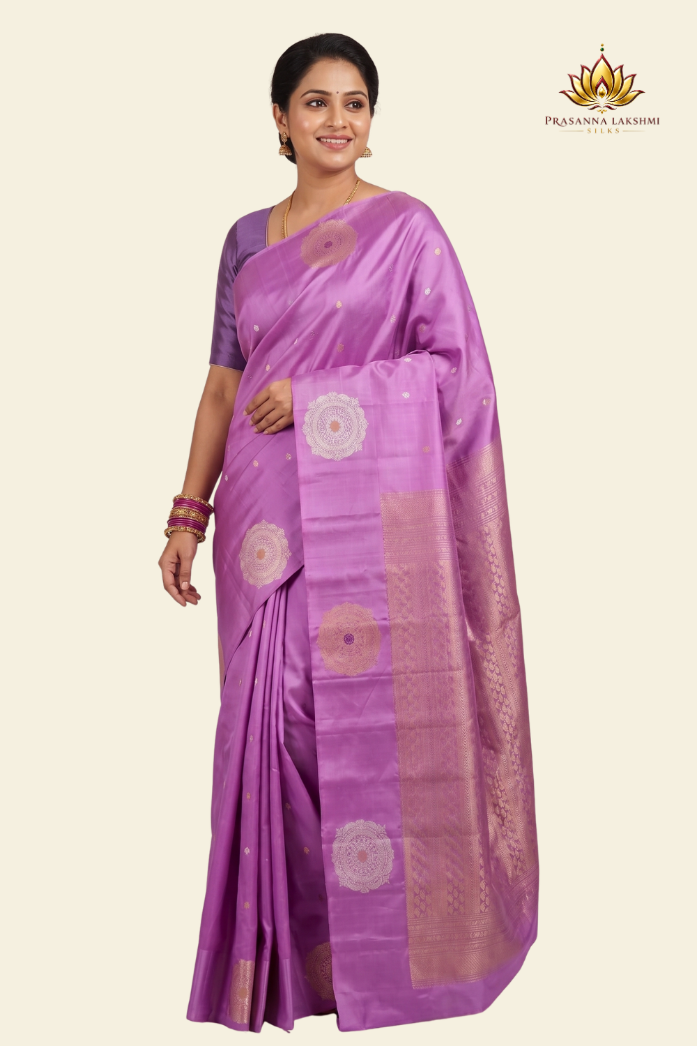 Pure handloom Gadwal silk saree with all-over zari motifs and intricate turning borders
