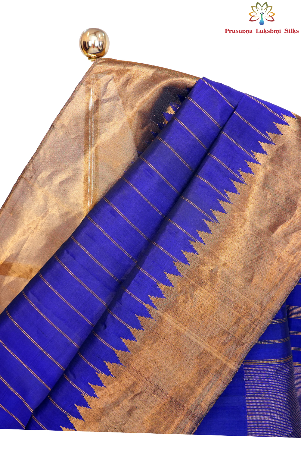 Elegant handloom Gadwal pure silk saree suitable for weddings and grand celebrations.