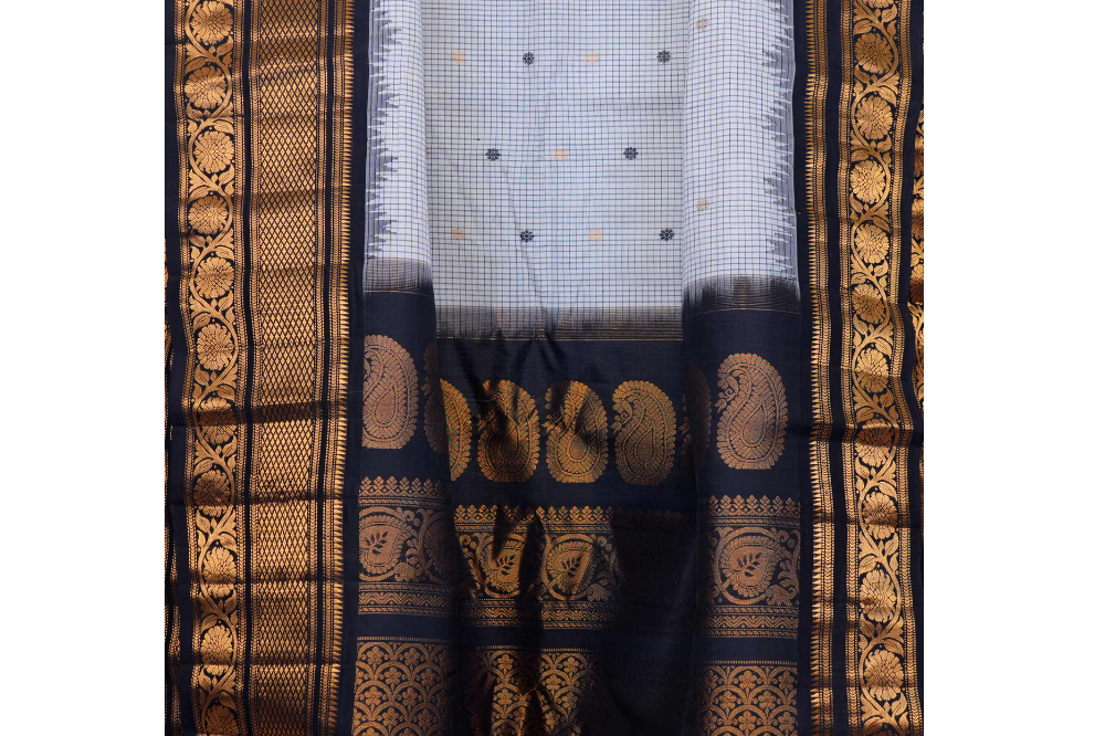 Elegant handloom Gadwal silk cotton saree suitable for weddings and grand celebrations.