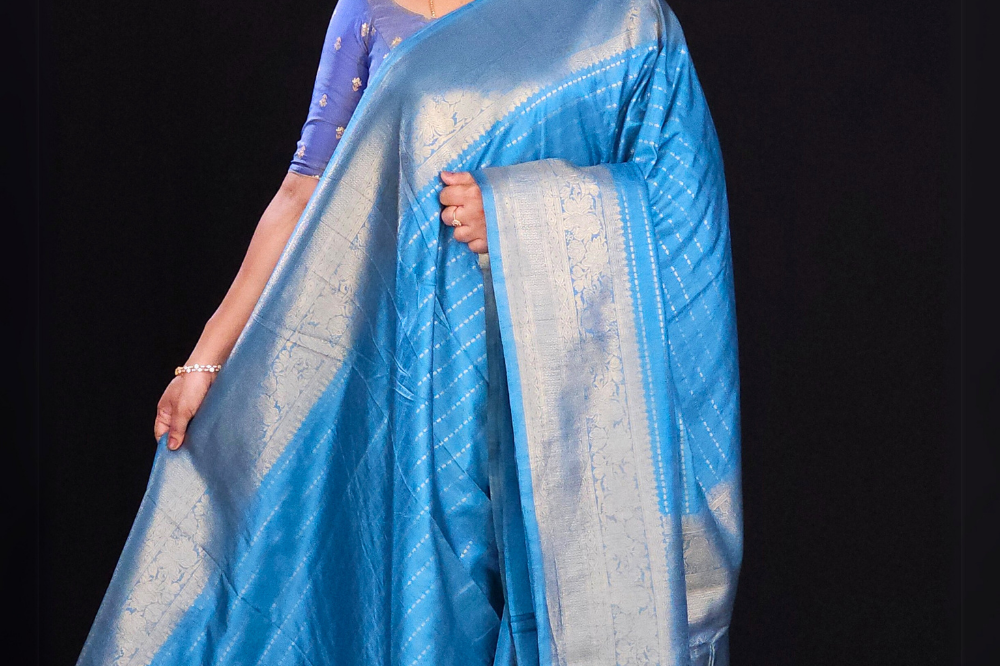 light blue soft silk saree suitable for all ocassions 