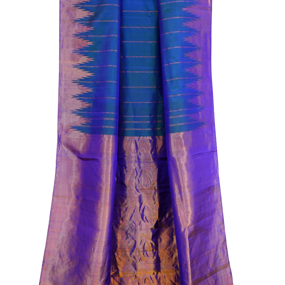 Elegant handloom Gadwal pure silk saree suitable for weddings and grand celebrations.