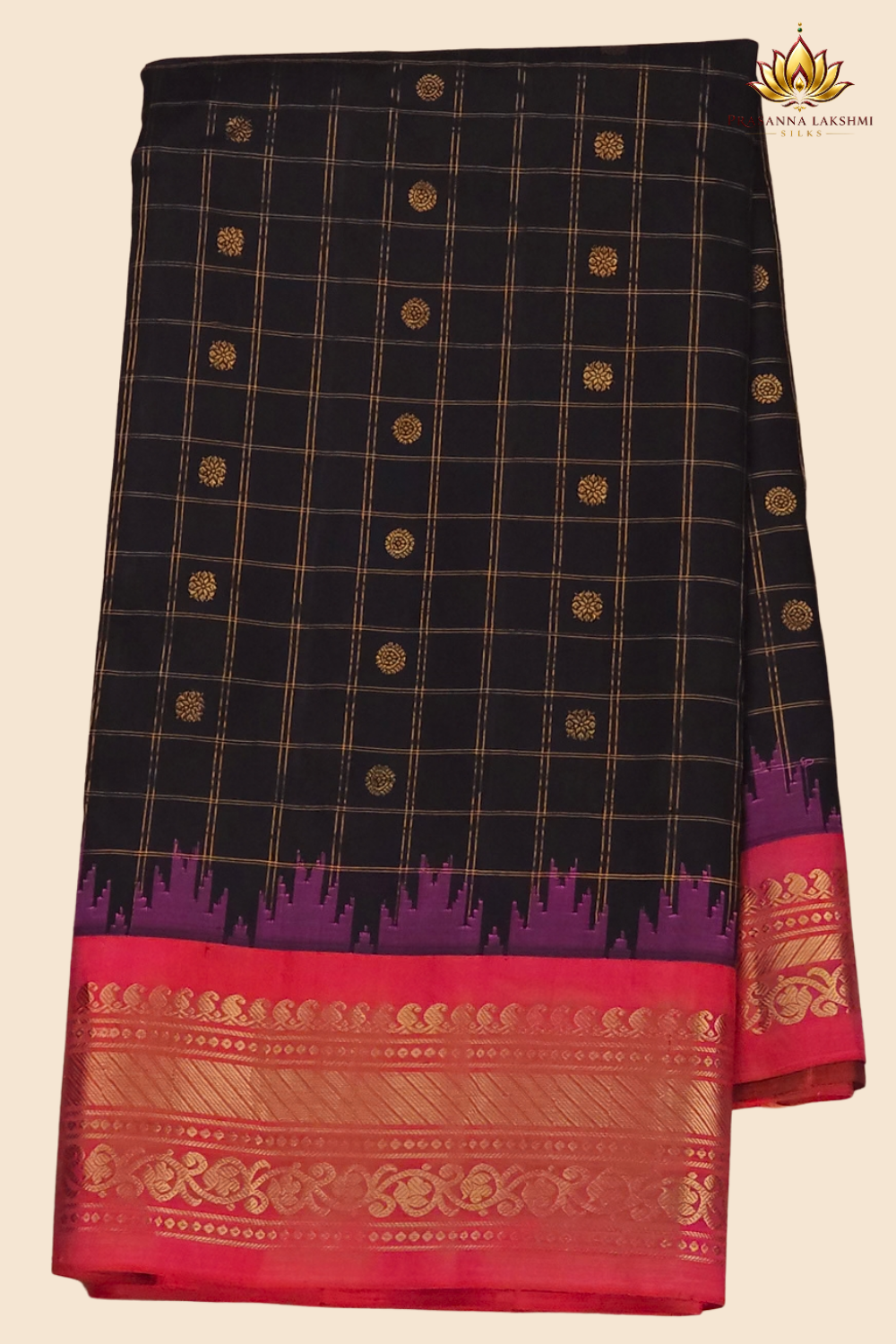 Elegant handloom Gadwal pure silk saree suitable for weddings and festive celebrations.