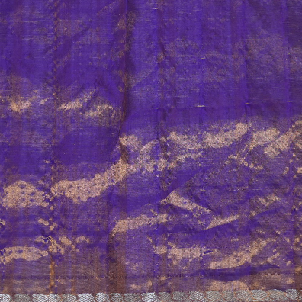 Elegant Gadwal tissue silk saree featuring brocade tissue pallu and contrast blouse.
