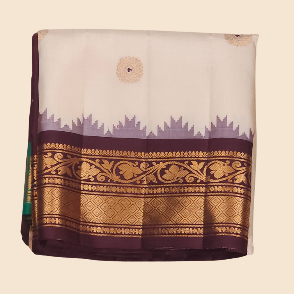 Gadwal pure silk saree paired with contrast blouse
