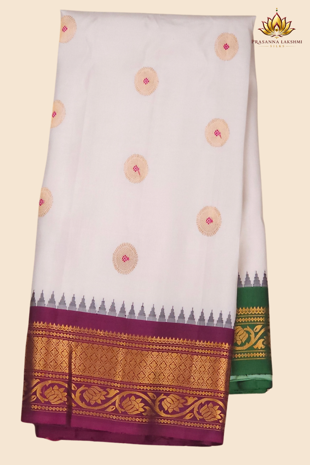 Gadwal pure silk saree paired with contrast blouse
