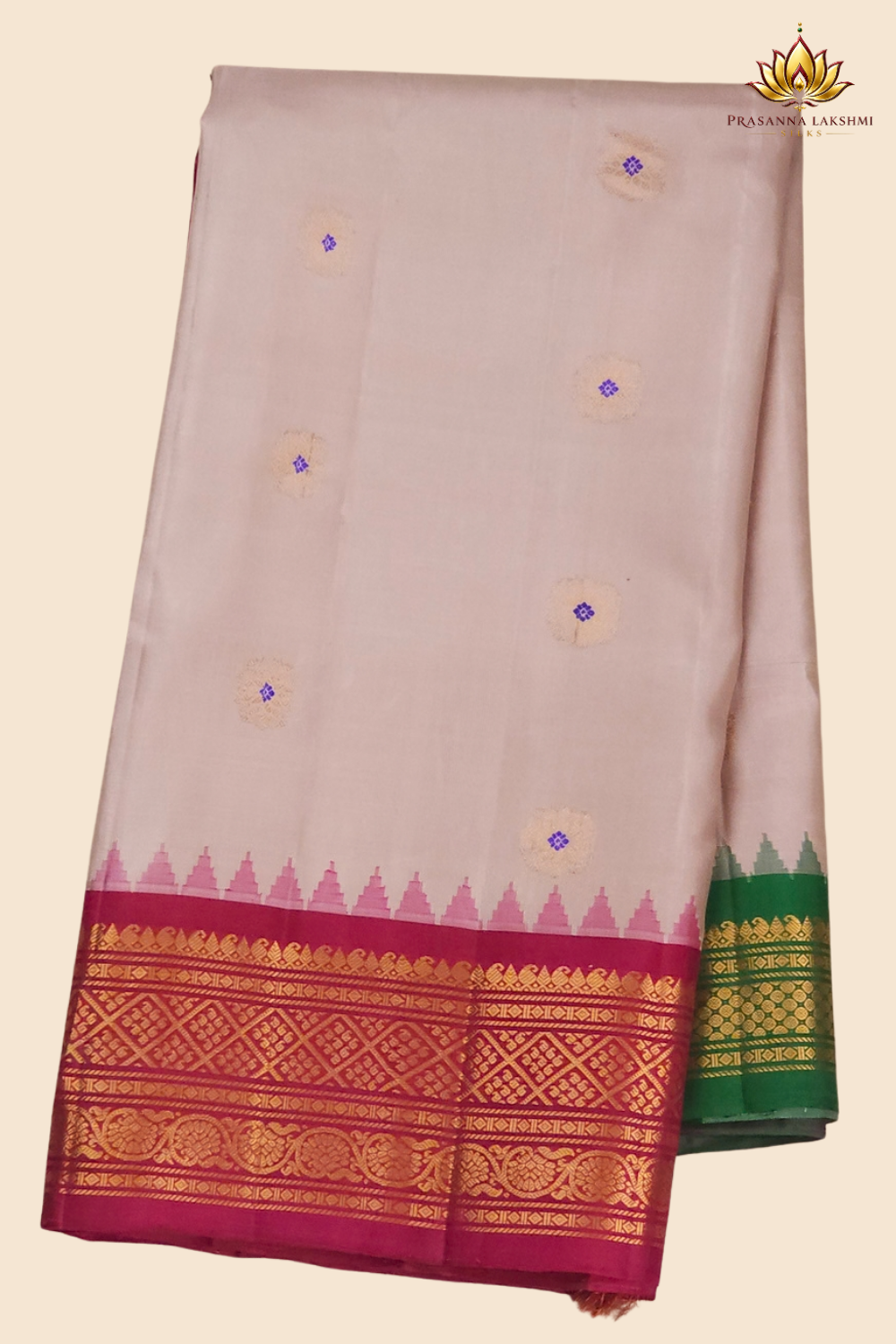 Gadwal pure silk saree paired with contrast blouse
