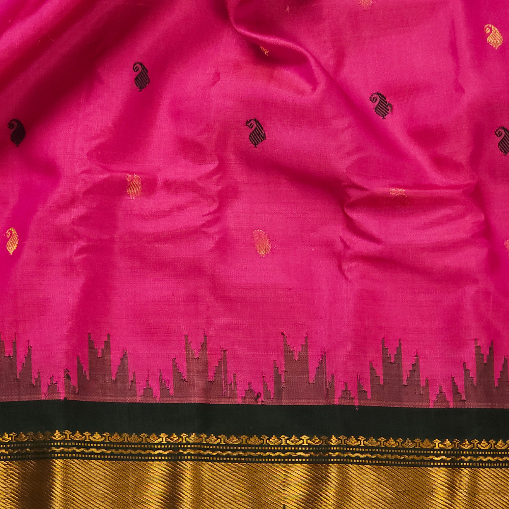 Rich zari-woven brocade pallu detail on Gadwal silk saree

