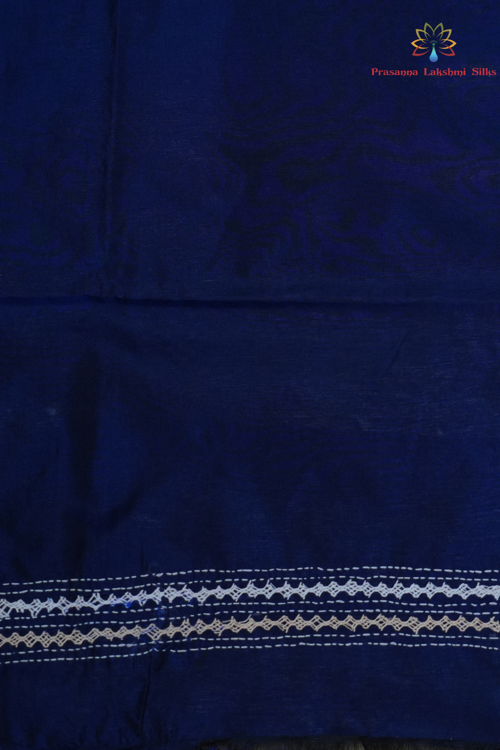 Elegant Semi Bangalore Silk Saree suitable for festive occasions with detailed Kutch embroidery.
