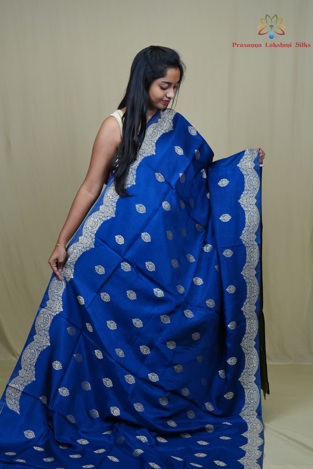 Elegant Banarasi Munga silk saree suitable for all occasions with intricate zari detailing.