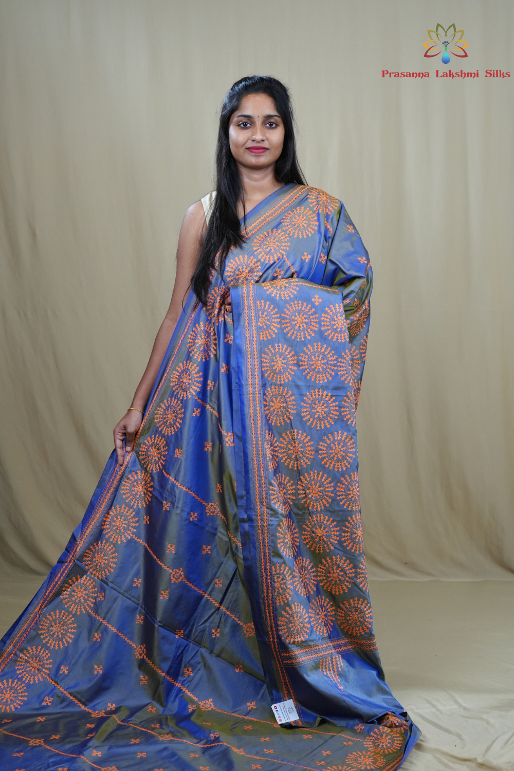 Elegant Semi Bangalore Silk Saree suitable for festive occasions with detailed Kutch embroidery.