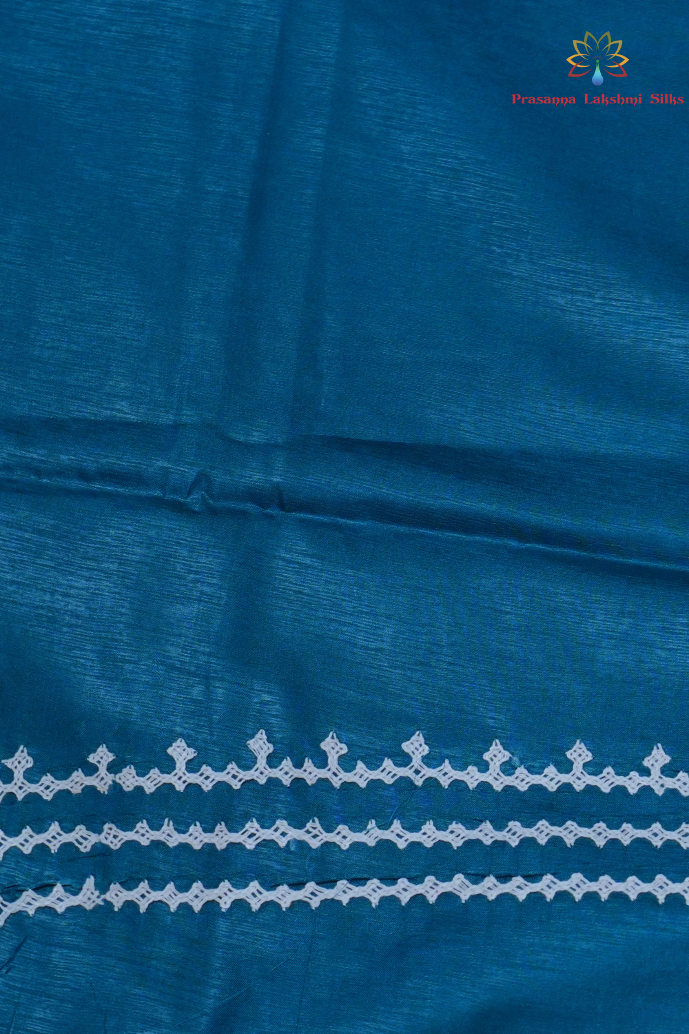 Elegant Semi Bangalore Silk Saree suitable for festive occasions with detailed Kutch embroidery.