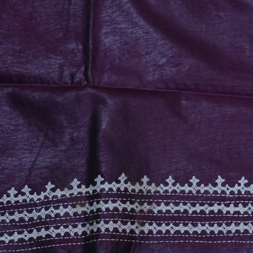Elegant Semi Bangalore Silk Saree suitable for festive occasions with detailed Kutch embroidery.