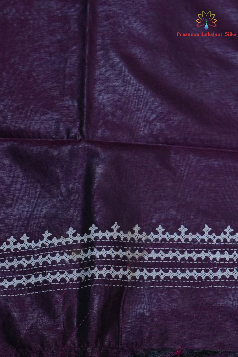 Elegant Semi Bangalore Silk Saree suitable for festive occasions with detailed Kutch embroidery.