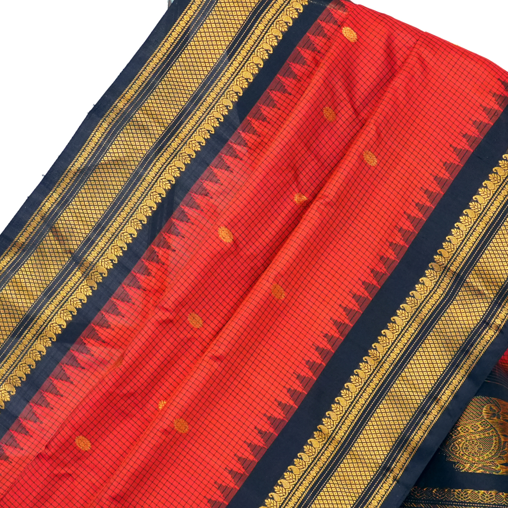 Elegant handloom Gadwal pure silk saree suitable for weddings and festive celebrations.