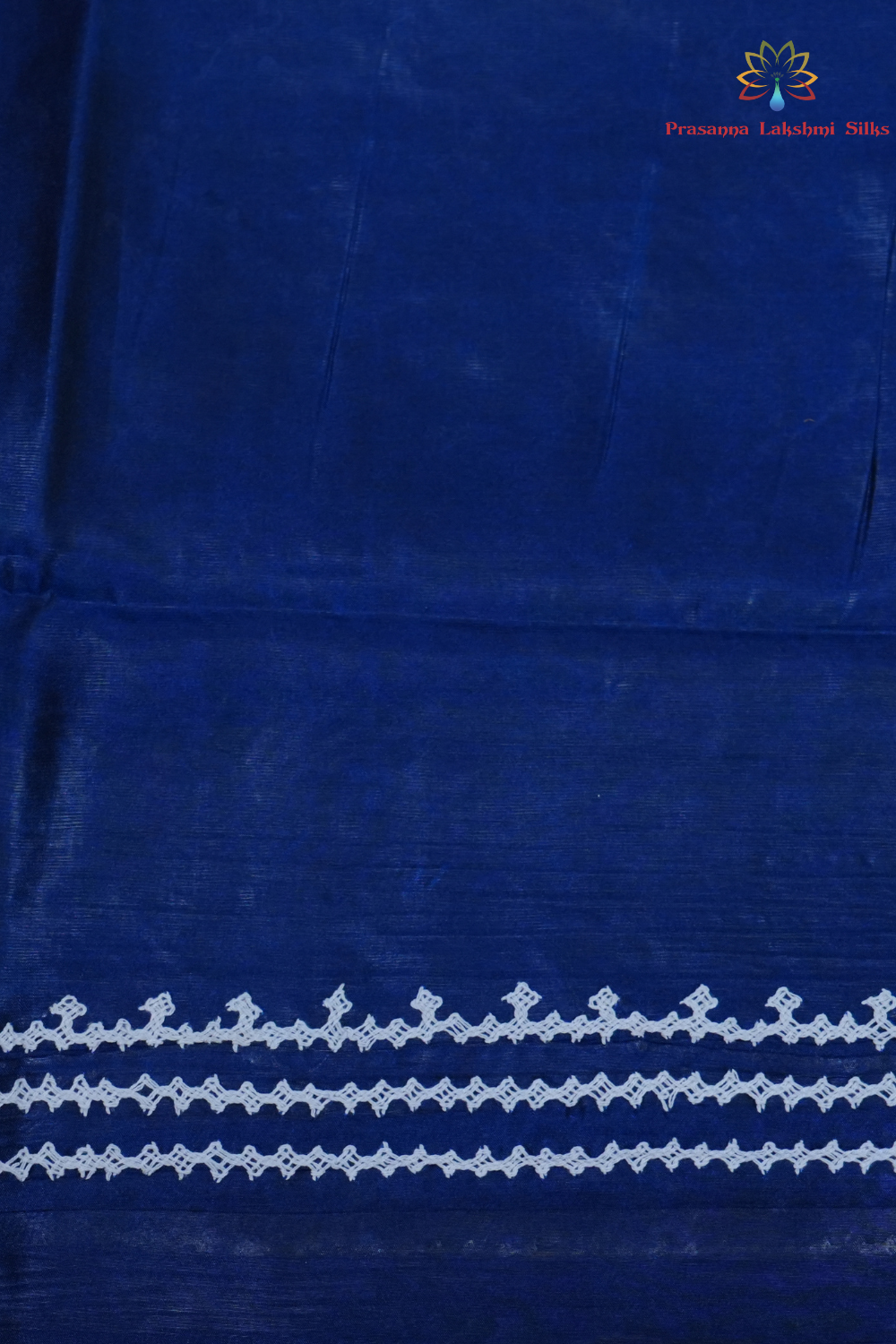 Elegant Semi Bangalore Silk Saree suitable for festive occasions with detailed Kutch embroidery.