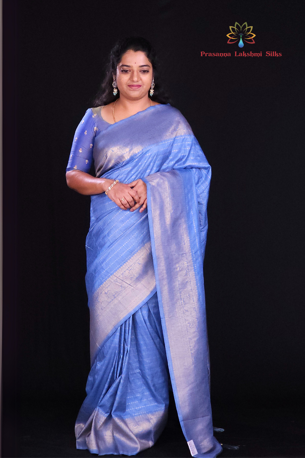 light blue soft silk saree suitable for all ocassions 