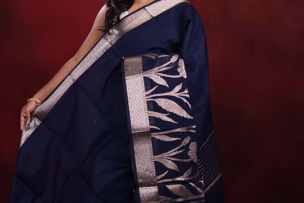 Chanderi Saree with l zari stripes 