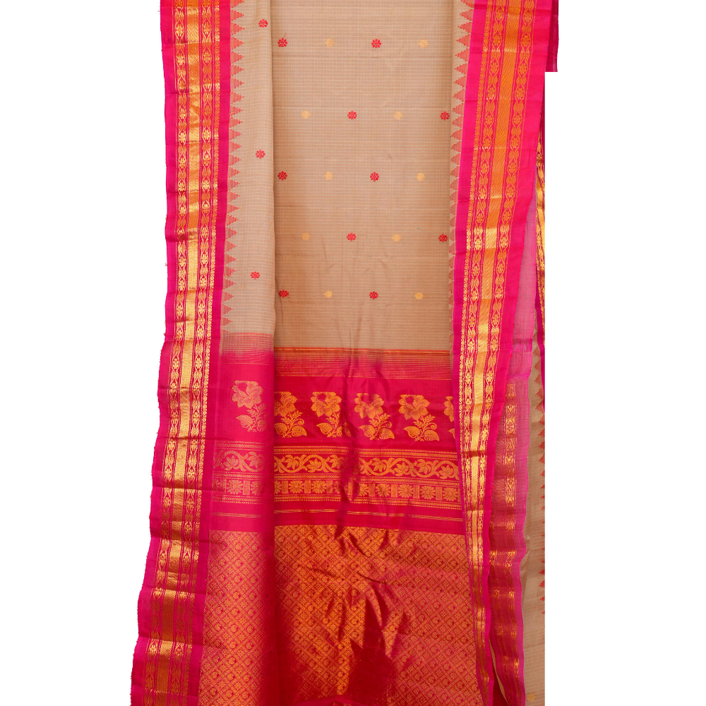 Elegant handloom Gadwal silk cotton saree suitable for weddings and grand celebrations.