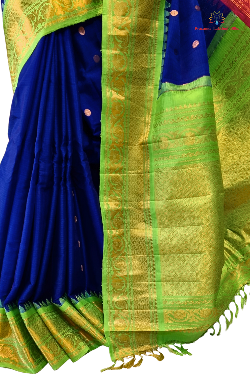 Elegant handloom Gadwal silk cotton saree suitable for weddings and grand celebrations.