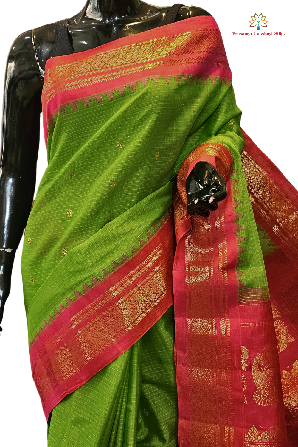 Traditional Gadwal SiCo saree featuring exquisite zari woven borders and blouse piece.
