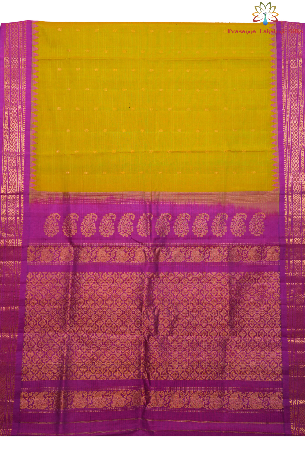 Traditional Gadwal SiCo saree featuring exquisite zari woven borders and blouse piece.
