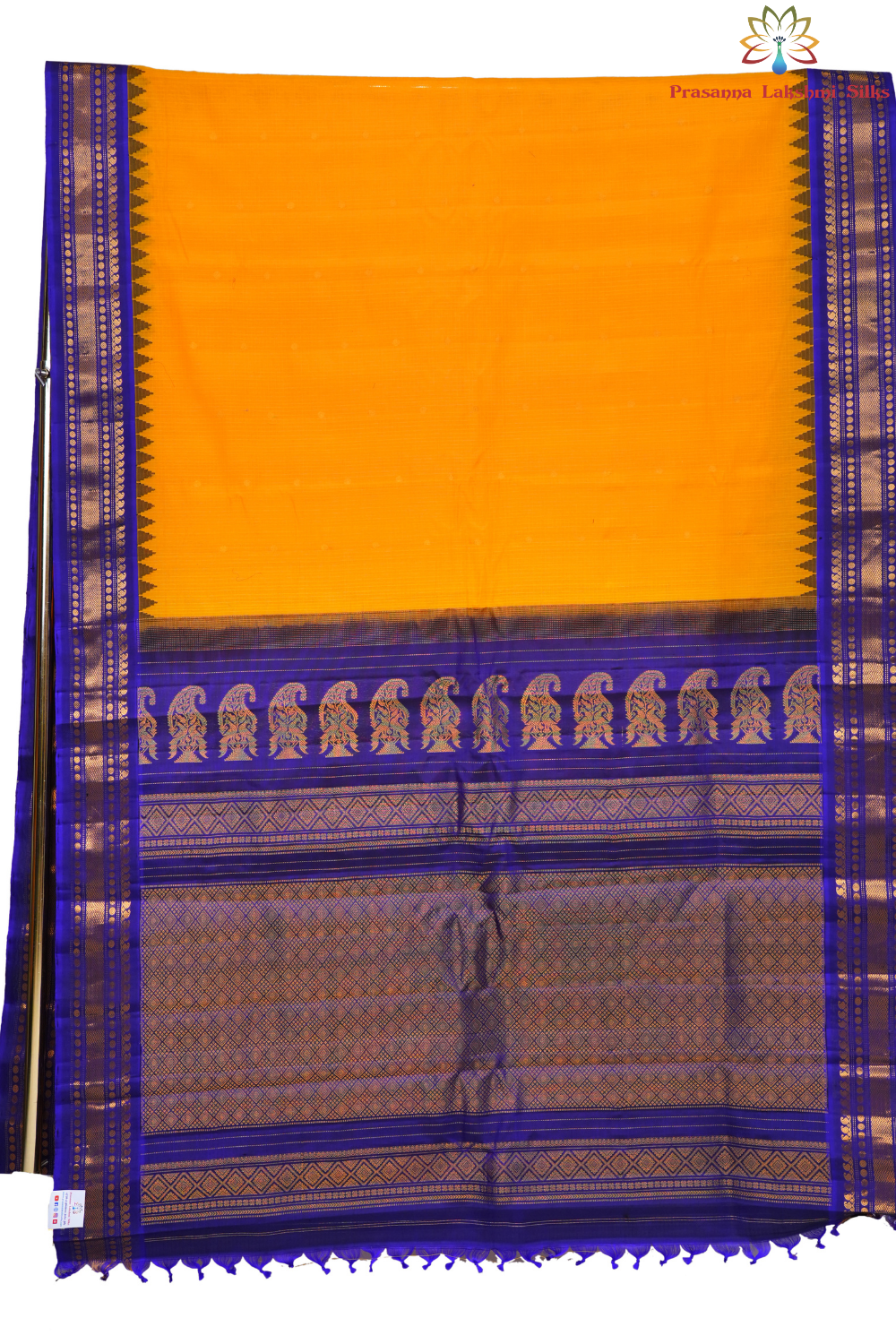 Traditional Gadwal SiCo saree featuring exquisite zari woven borders and blouse piece.

