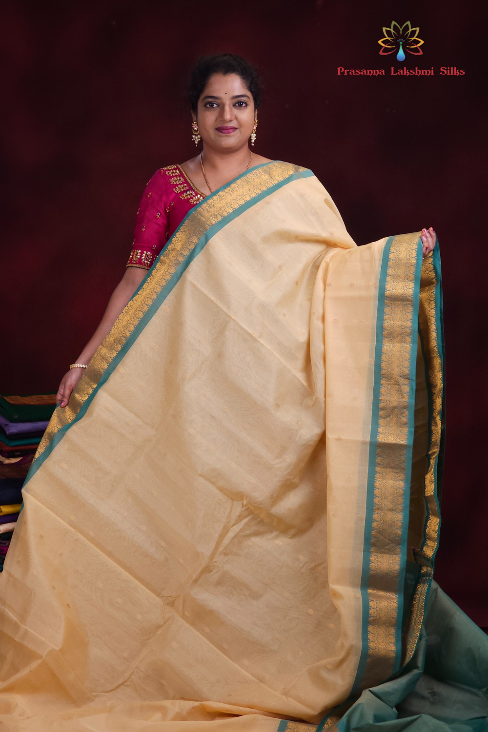 Close-up of zari motif detailing on cream Gadwal saree