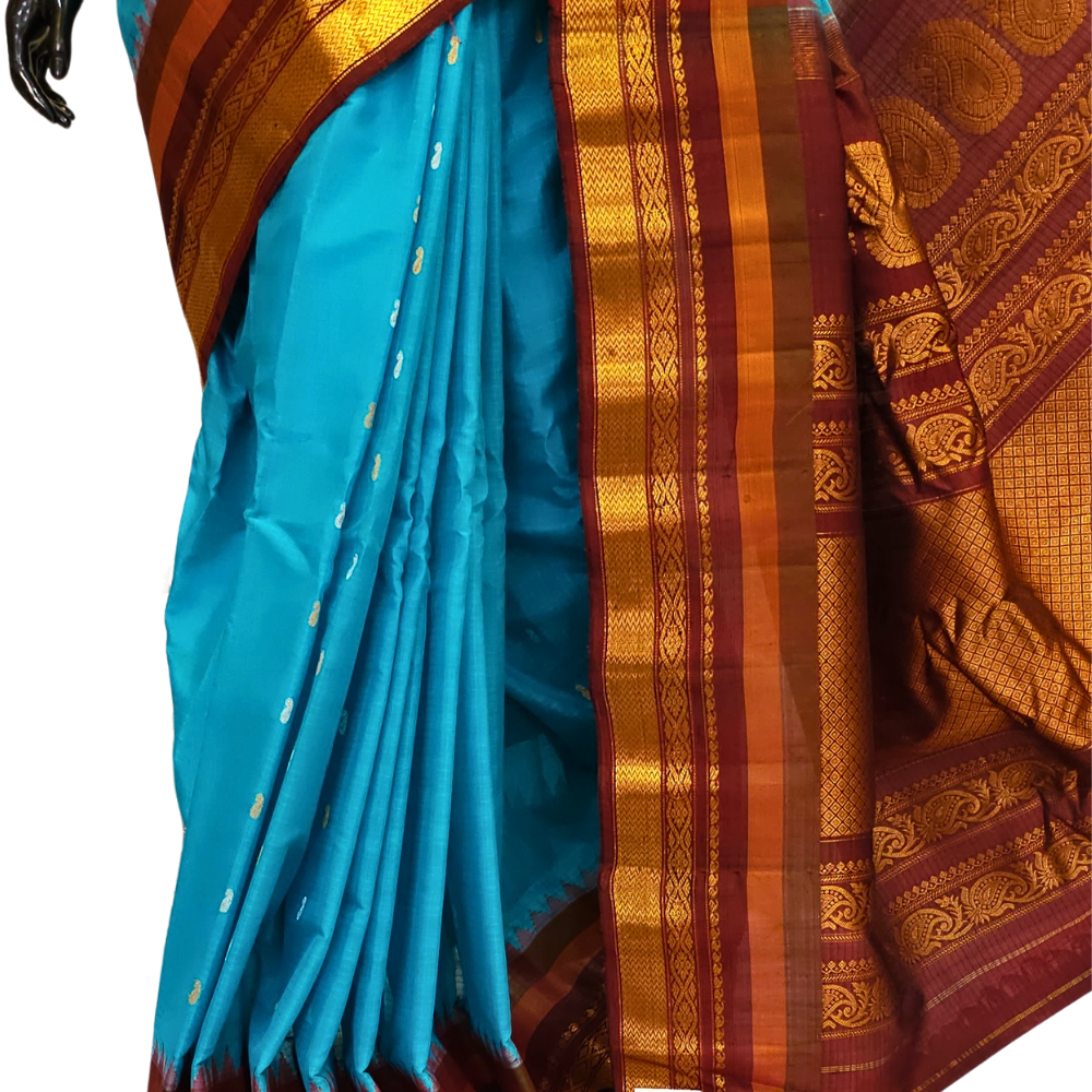 Elegant handloom Gadwal silk cotton saree suitable for weddings and grand celebrations.