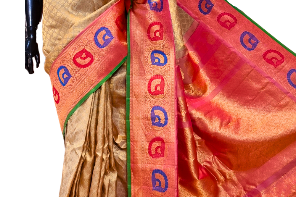 Cream Gadwal Silk Saree with Brocade Pallu
