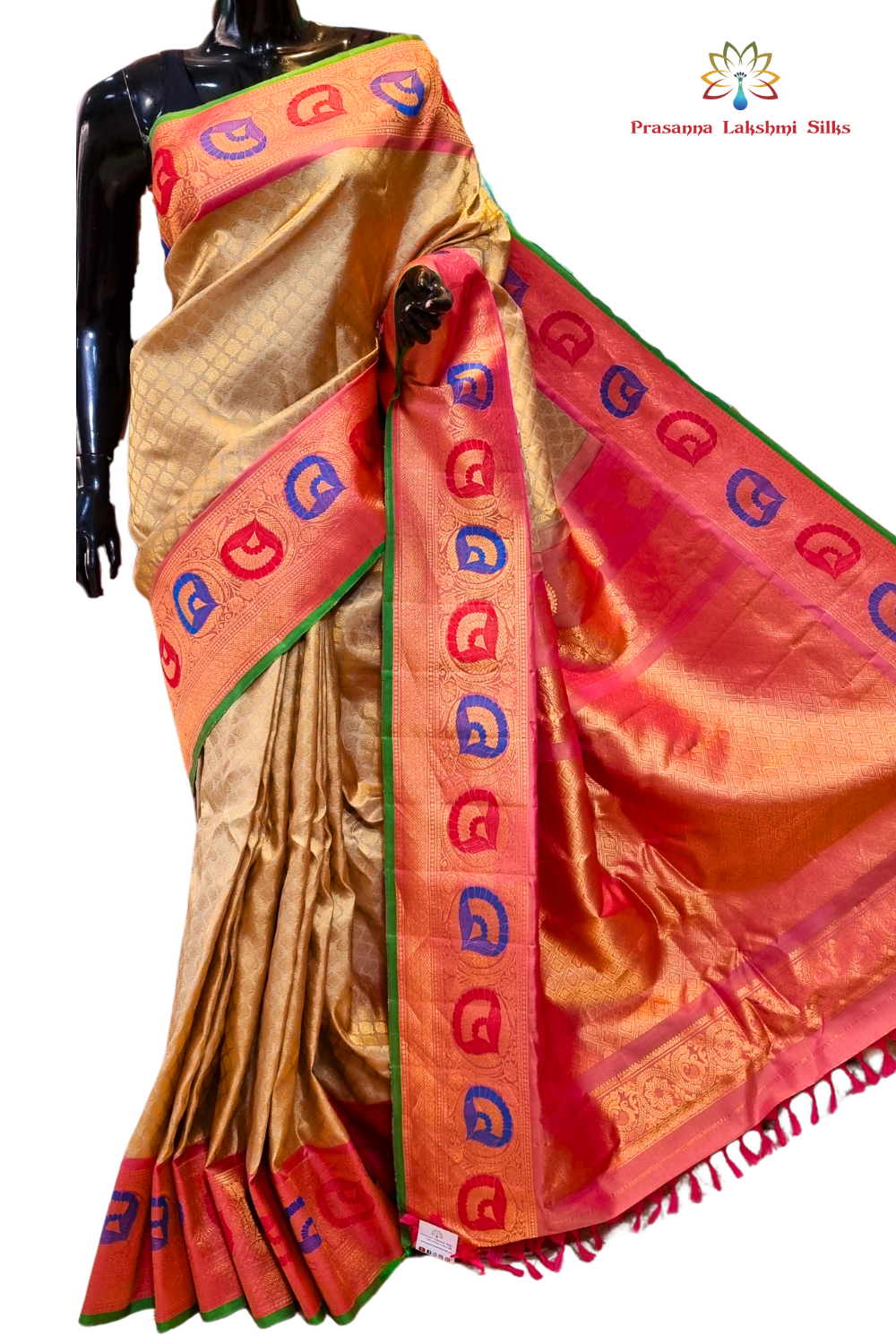 Cream Gadwal Silk Saree with Brocade Pallu