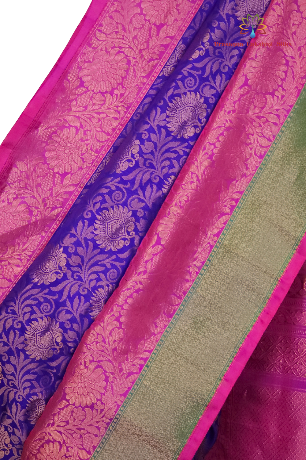Elegant Telugu traditional Gadwal silk saree in blue with light pink blouse piece

