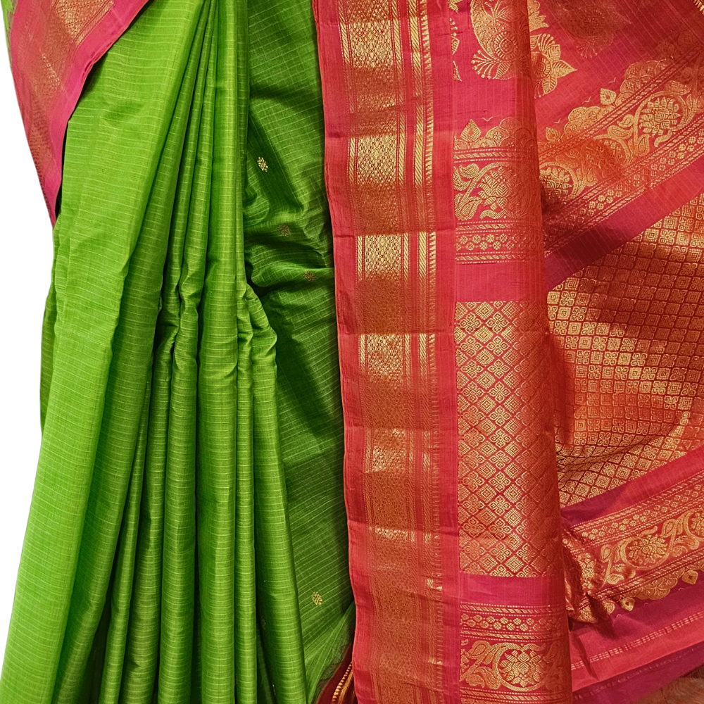 Elegant handloom Gadwal silk cotton saree suitable for weddings and grand celebrations.