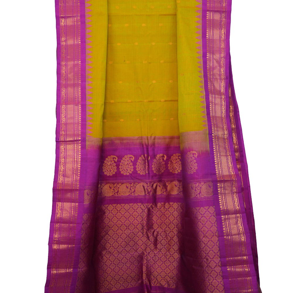 Elegant handloom Gadwal silk cotton saree suitable for weddings and grand celebrations.