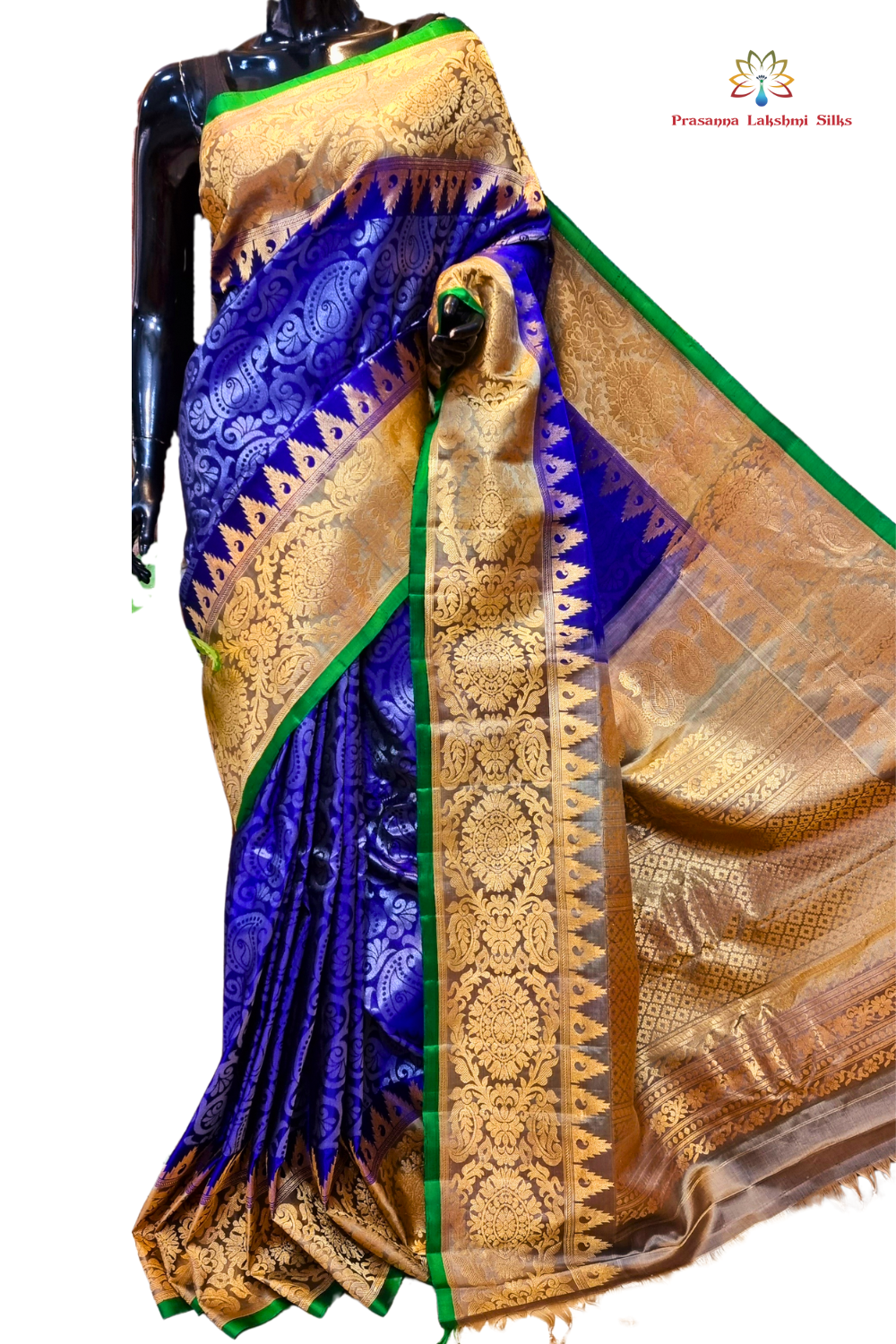 Navy Blue Gadwal Silk Saree with Brocade Pallu