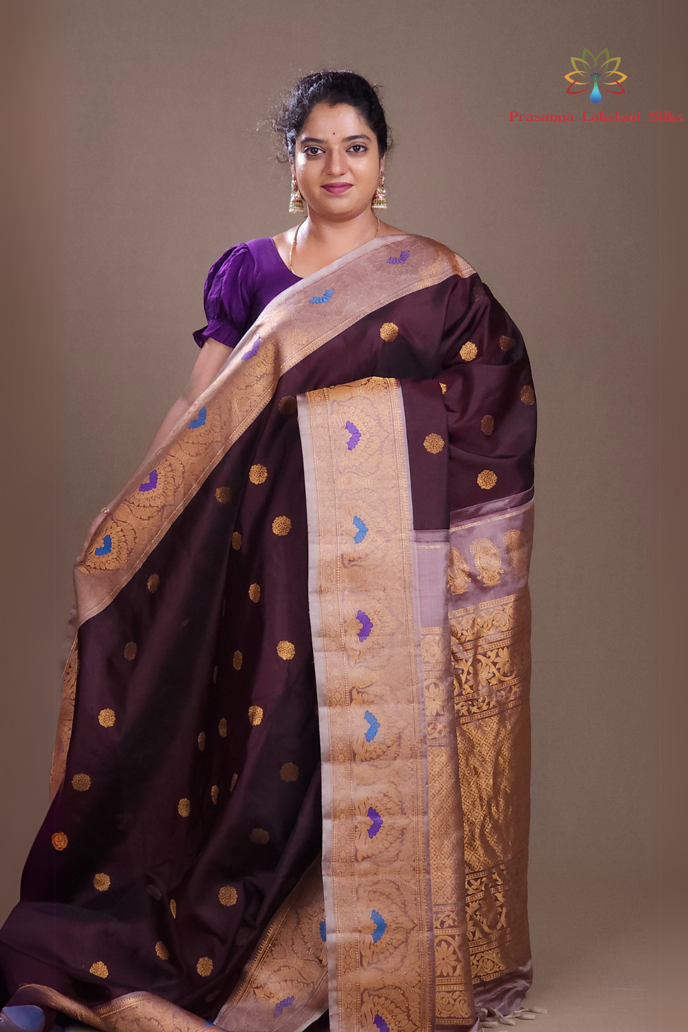 Brown Gadwal meenakaari Silk Sarees 
