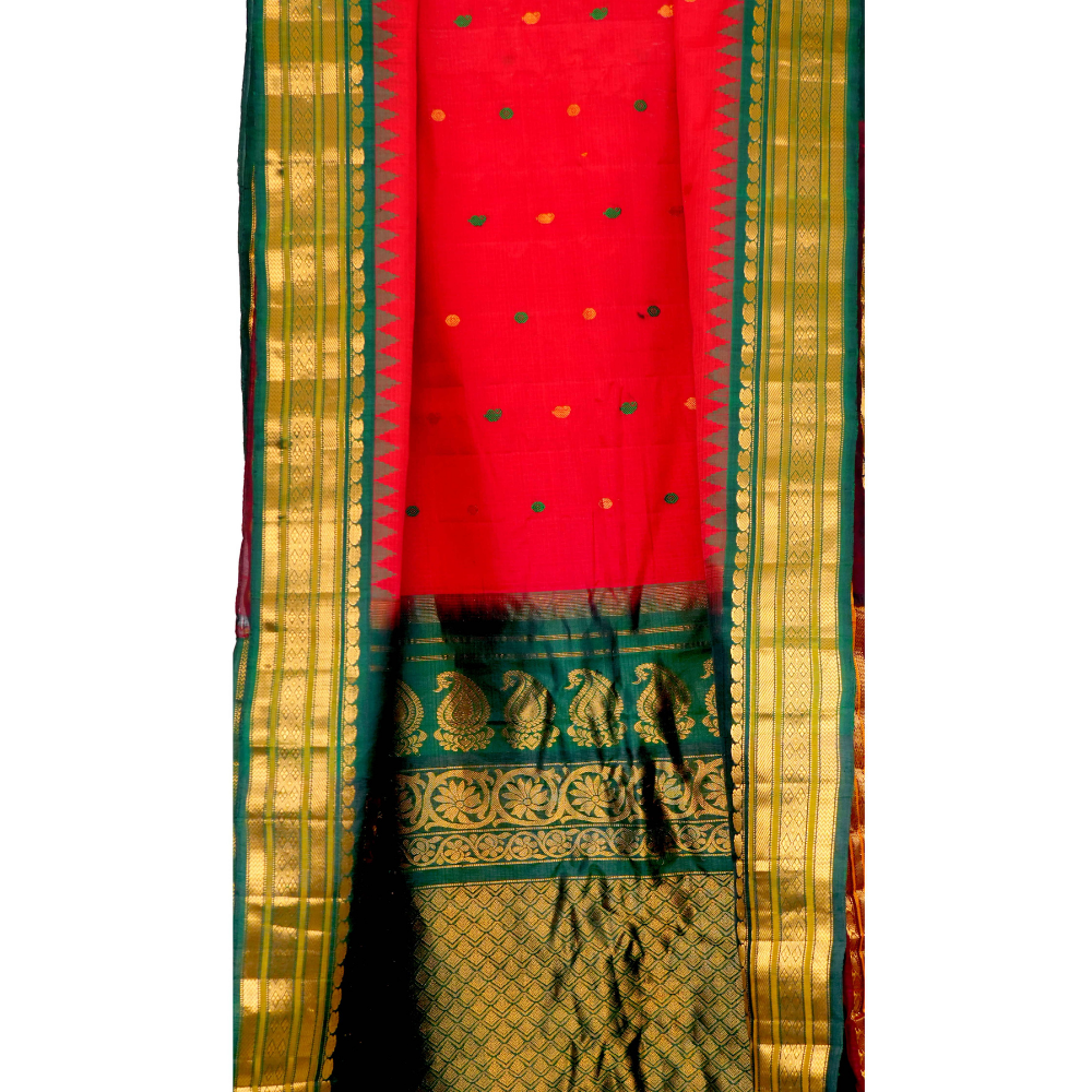 Elegant handloom Gadwal silk cotton saree suitable for weddings and grand celebrations.