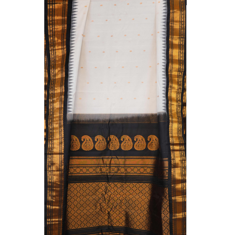 Elegant handloom Gadwal silk cotton saree suitable for weddings and grand celebrations.