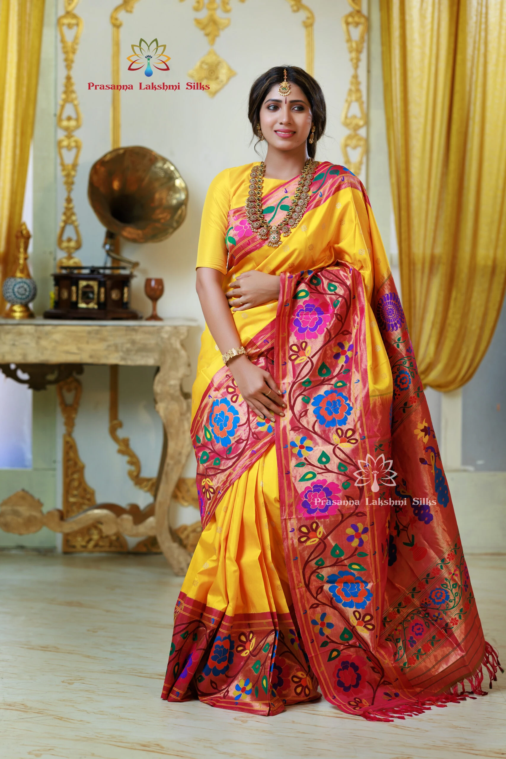 150/- Starting Price All Branded Sri Lakshmi Saree Center Anantapur -  YouTube