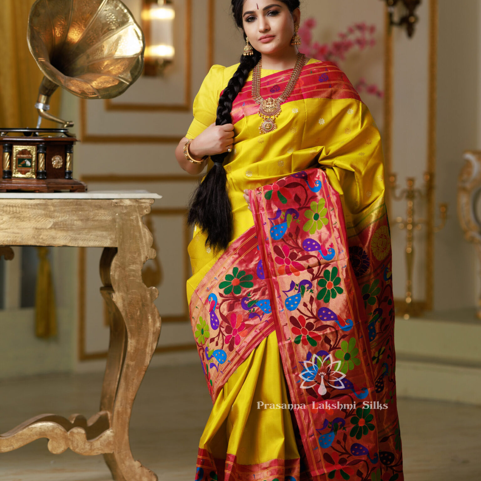 Indian Sarees Online Shop In Dubai United Arab Emirates - Buy Latest Indian  Sarees In Dubai United Arab Emirates